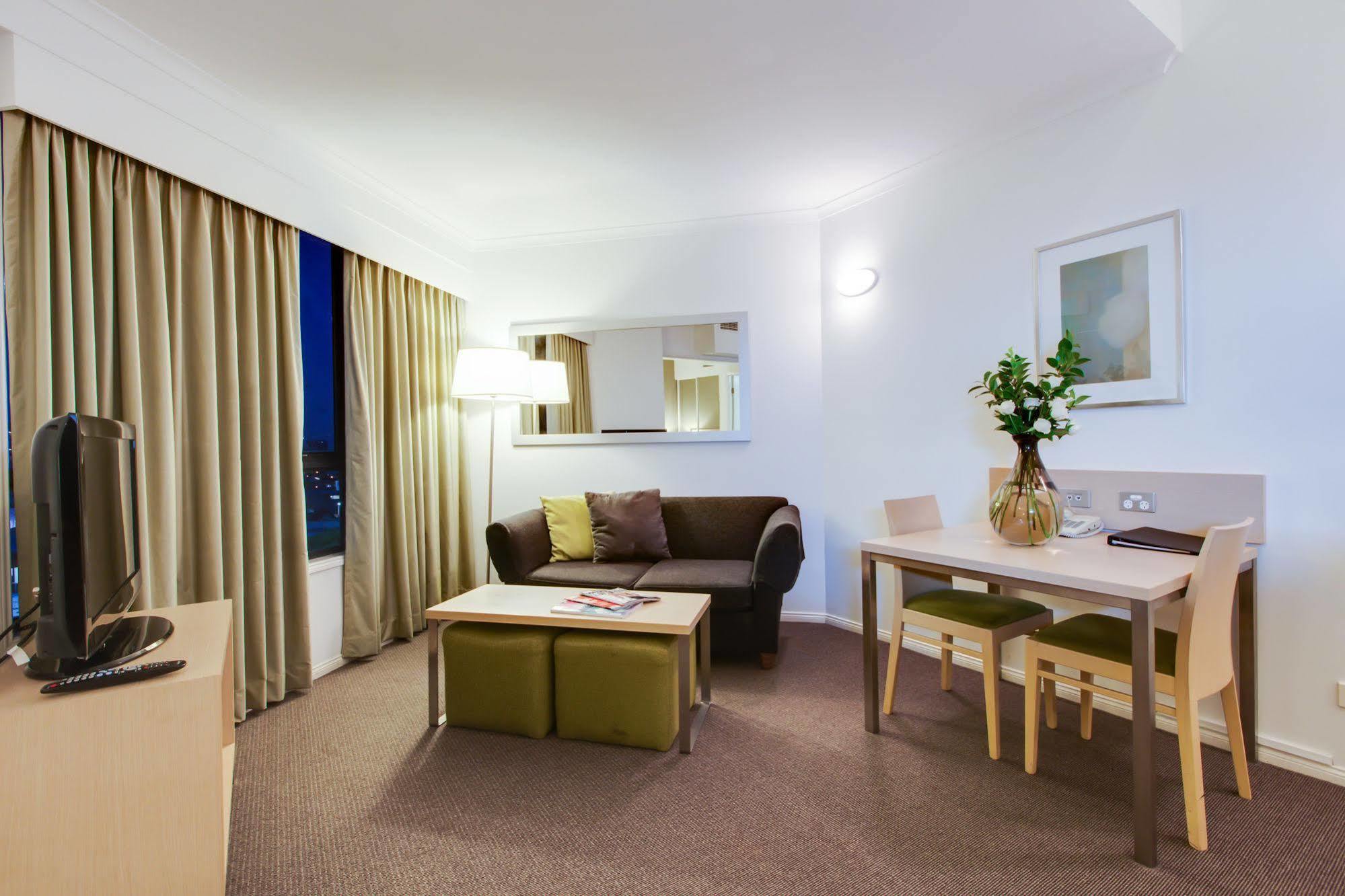 Adina Apartment Hotel Brisbane Bagian luar foto