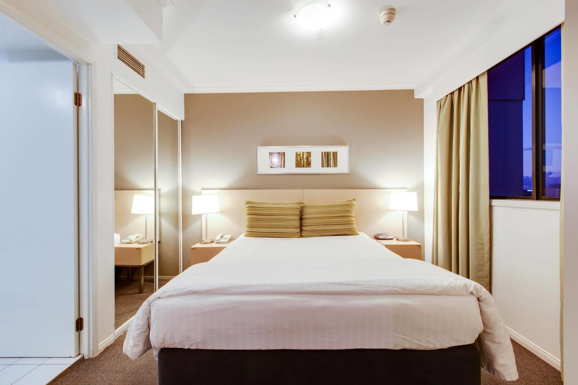 Adina Apartment Hotel Brisbane Bagian luar foto